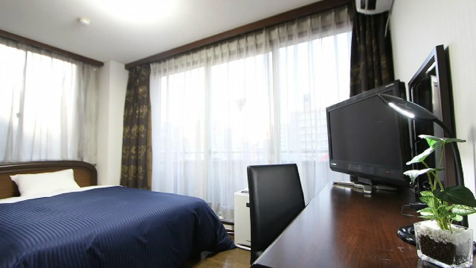Hotel Livemax Budget Tokyo Kiba 2*,